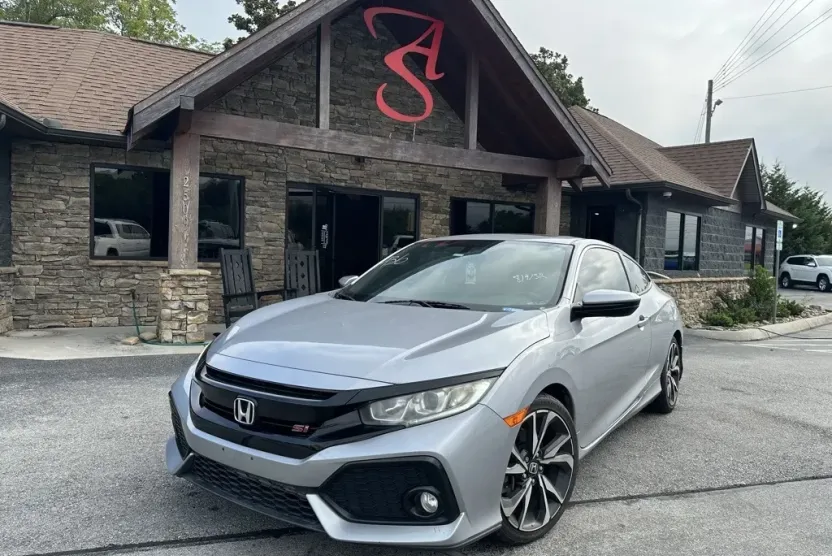 2017 Honda Civic Si photo 1