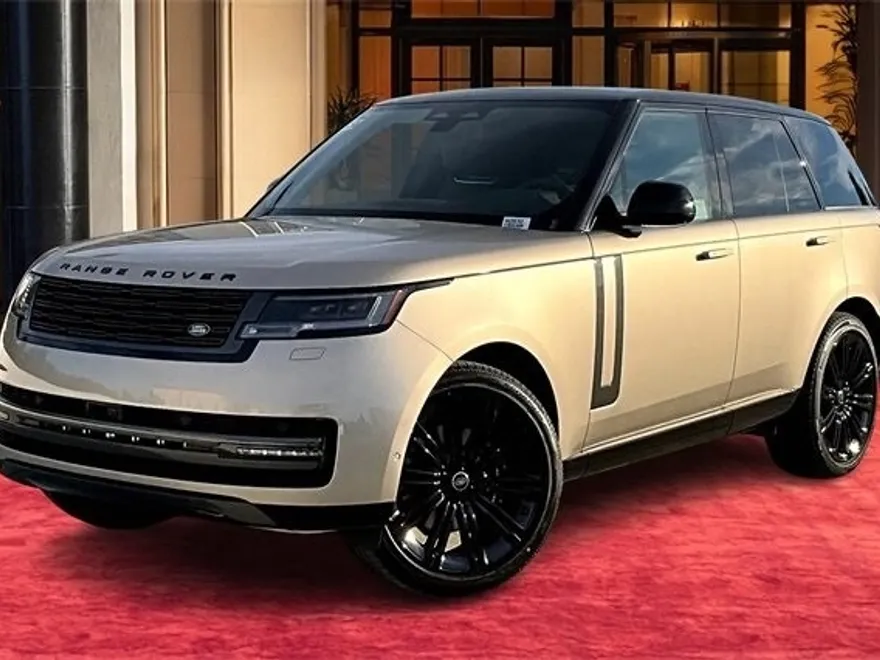 2025 Land Rover Range Rover SE photo 1