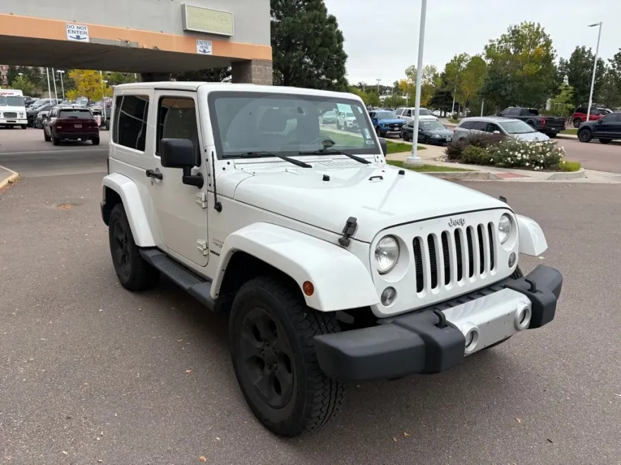 2014 Jeep Wrangler Sahara photo 1