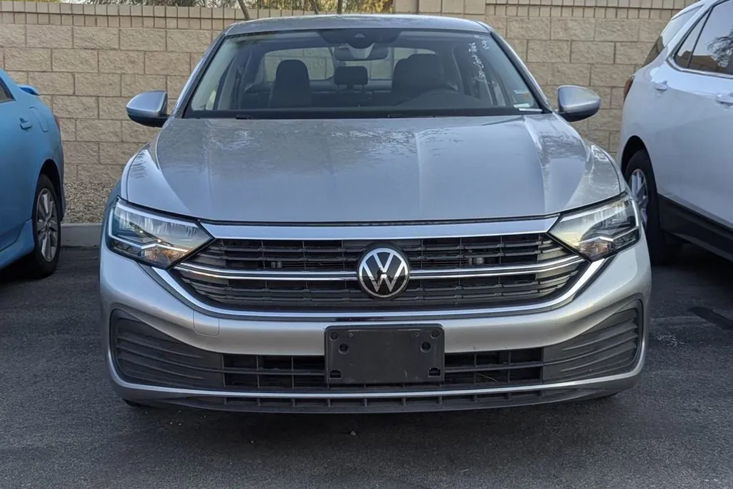 2024 Volkswagen Jetta 1.5T SE photo 1