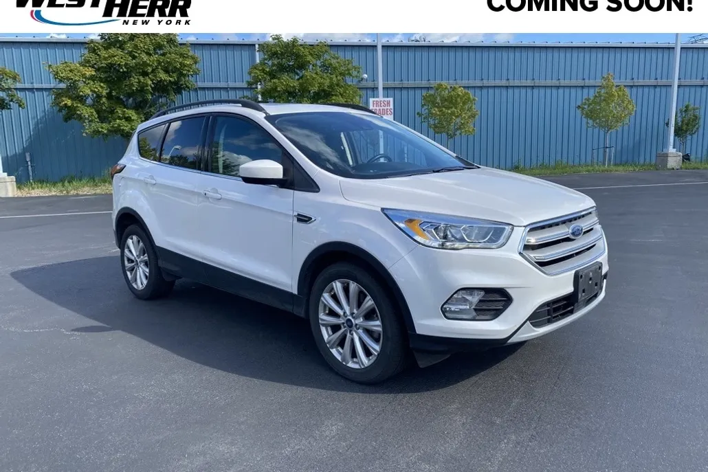 2019 Ford Escape SEL photo 1
