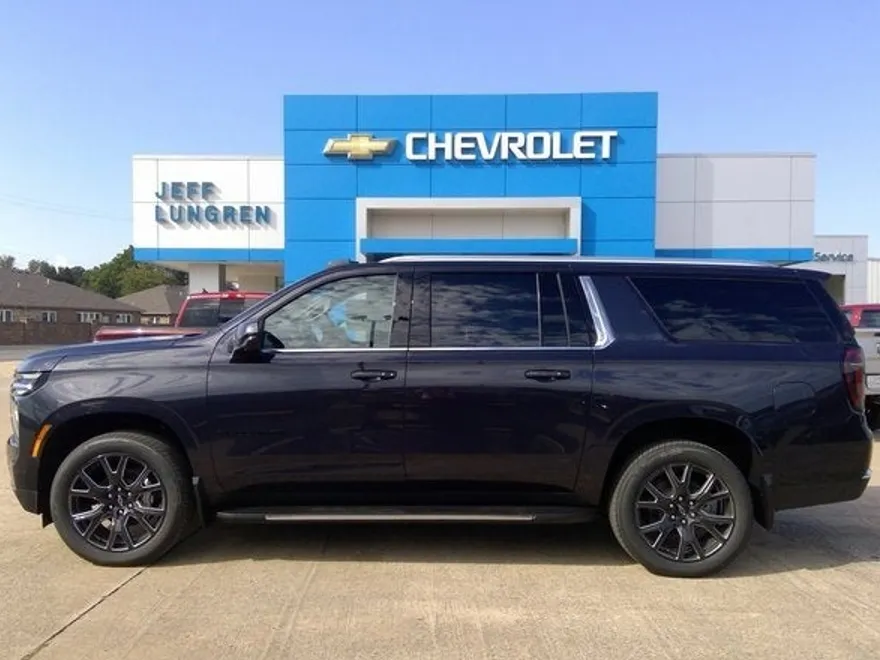 2026 Chevrolet Suburban LS photo 1