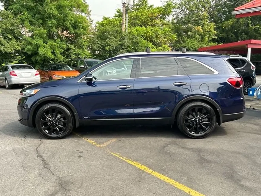 2020 Kia Sorento EX photo 1