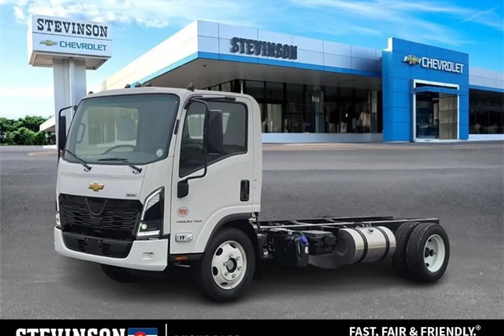 2025 Chevrolet Silverado 4500HD photo 1