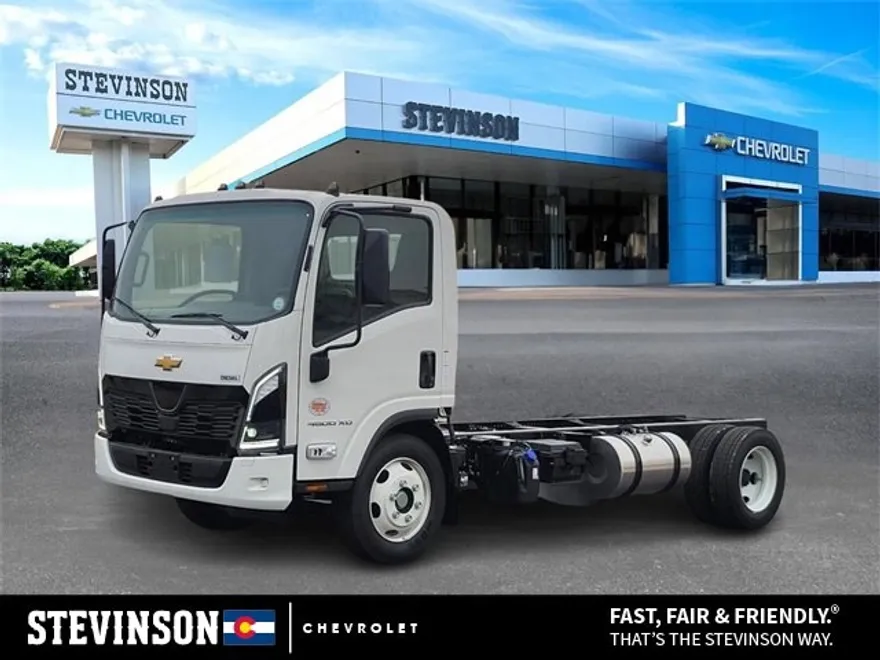 2025 Chevrolet Silverado 4500HD photo 1