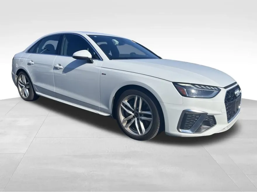 2024 Audi A4 45 S line Premium Plus Quattro photo 1