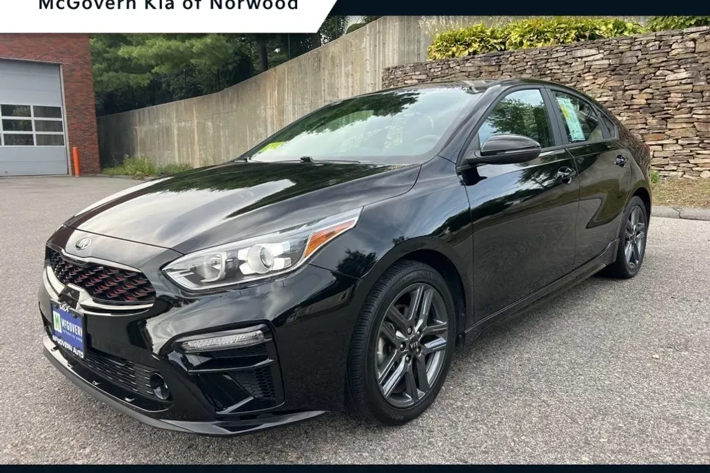 2021 Kia Forte GT-Line photo 1