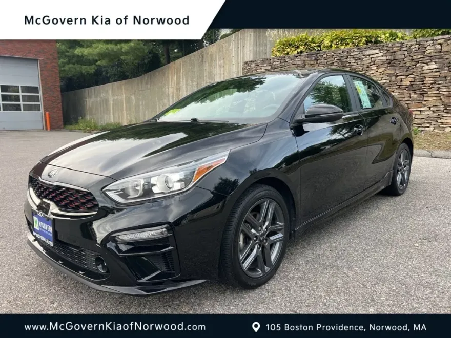 2021 Kia Forte GT-Line photo 1