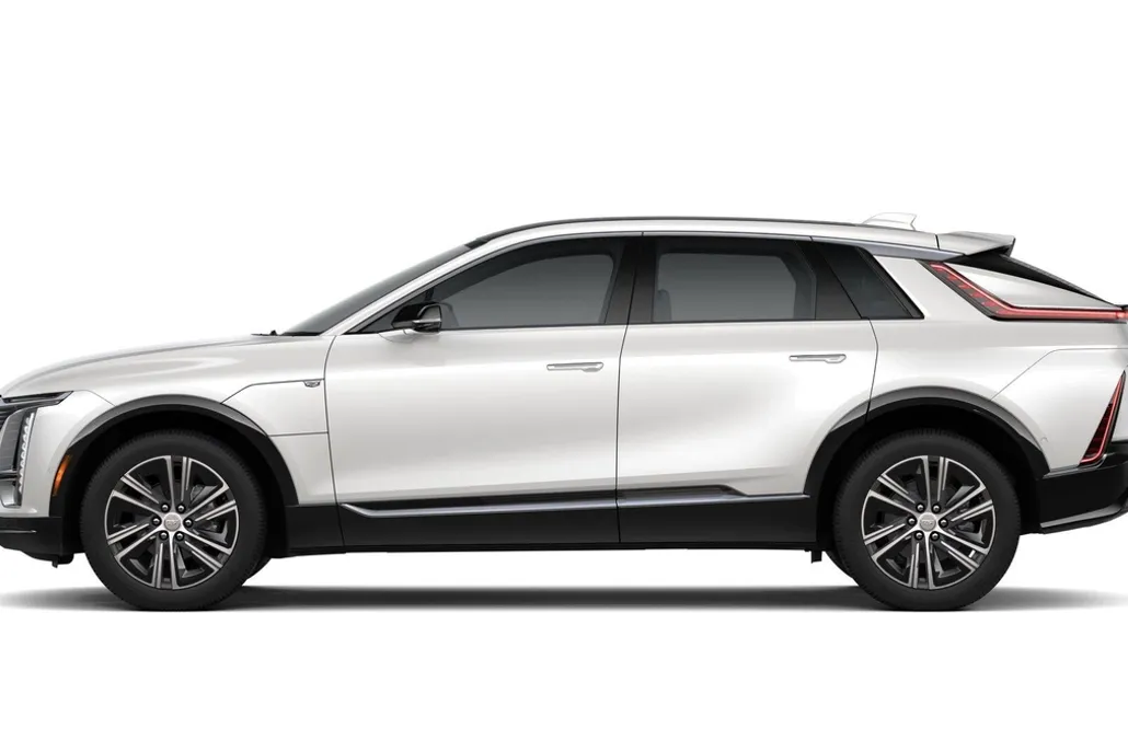 2025 Cadillac Lyriq Luxury photo 1