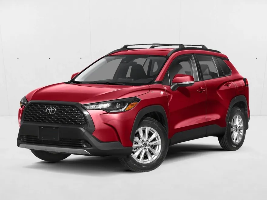 2024 Toyota Corolla Cross LE photo 1
