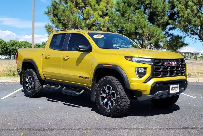 2024 Gmc Canyon AT4X photo 1