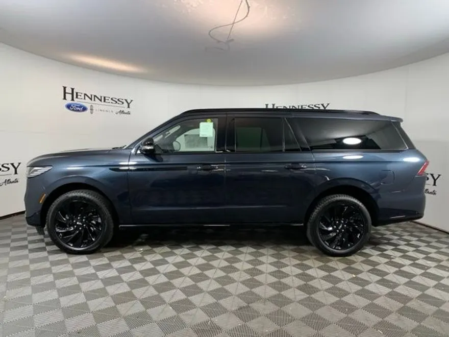 2025 Lincoln Navigator L Reserve photo 1