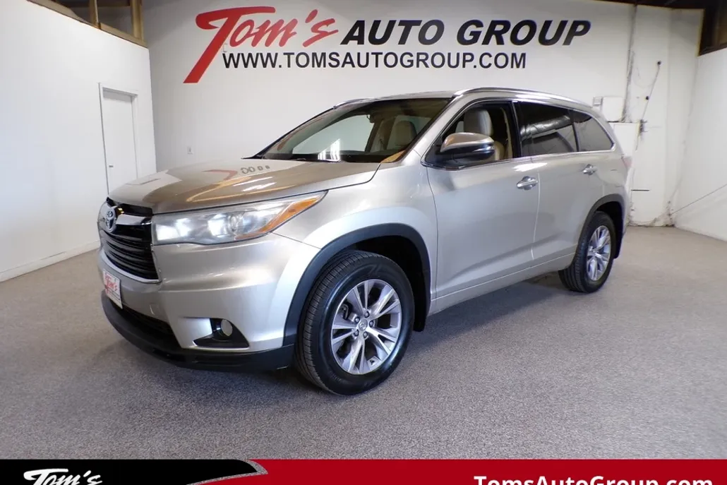 2015 Toyota Highlander XLE photo 1