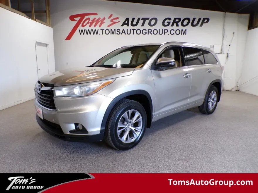 2015 Toyota Highlander XLE photo 1