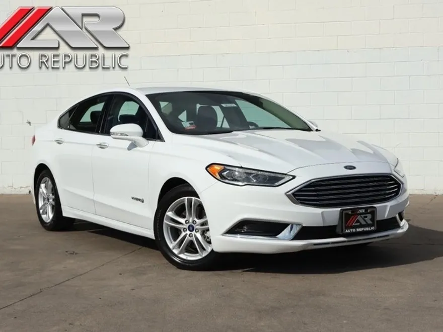 2018 Ford Fusion Hybrid SE photo 1