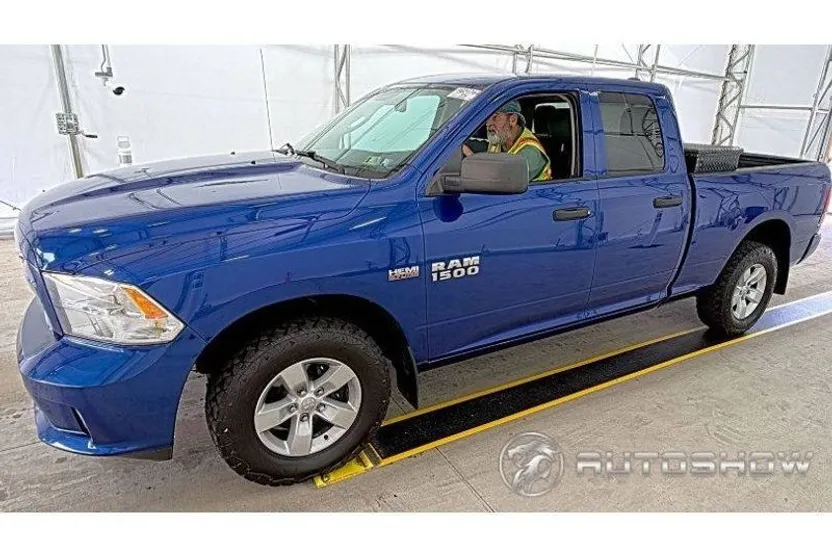 2016 Ram 1500 Express photo 1