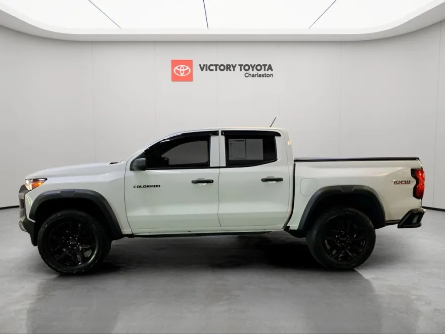 2024 Chevrolet Colorado Trail Boss photo 1