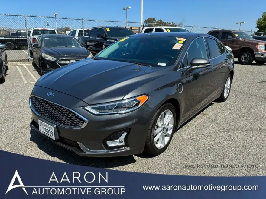 2020 Ford Fusion Energi Titanium photo 1
