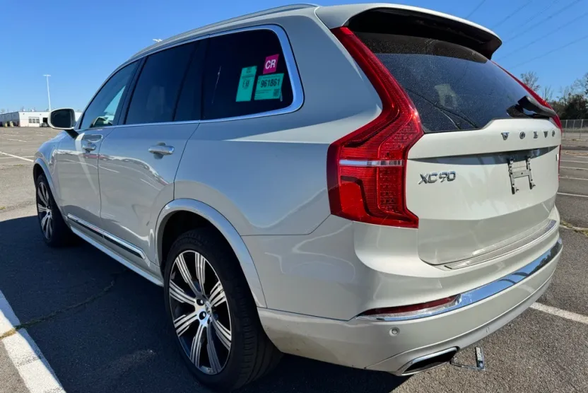 2021 Volvo XC90 Recharge T8 Inscription photo 1