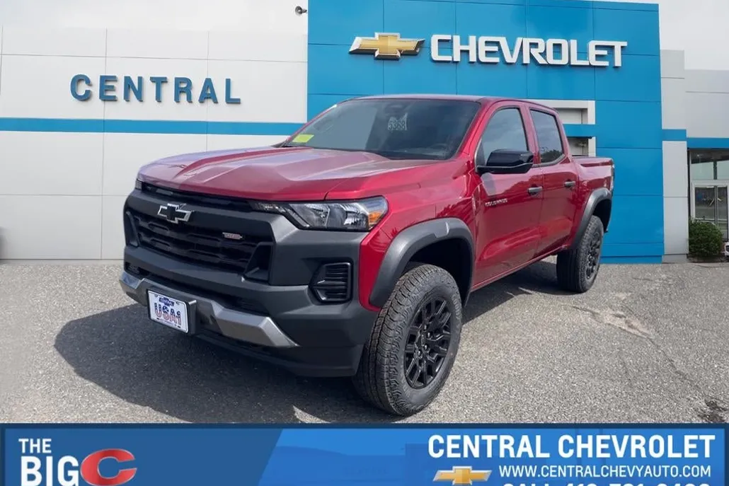 2026 Chevrolet Colorado Trail Boss photo 1