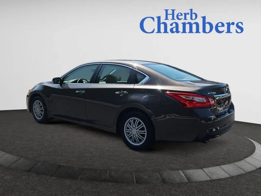 2017 Nissan Altima 2.5 S photo 1