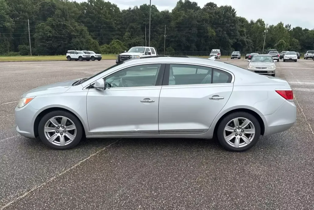 2012 Buick LaCrosse Leather photo 1