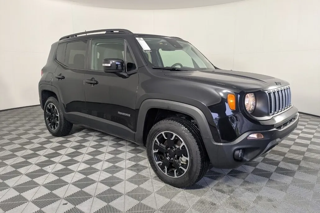 2023 Jeep Renegade Latitude Upland photo 1