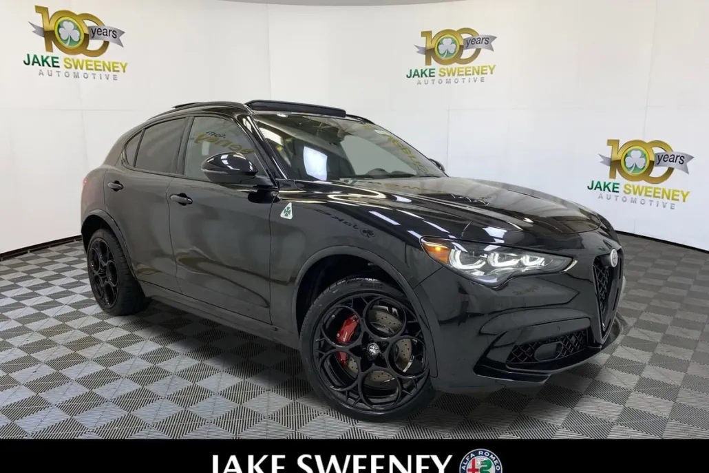 2024 Alfa Romeo Stelvio Quadrifoglio photo 1