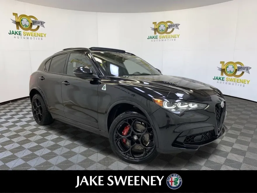 2024 Alfa Romeo Stelvio Quadrifoglio photo 1