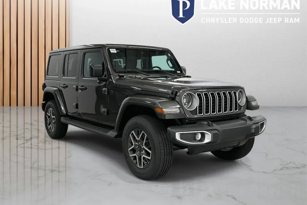 2025 Jeep Wrangler Sahara photo 1