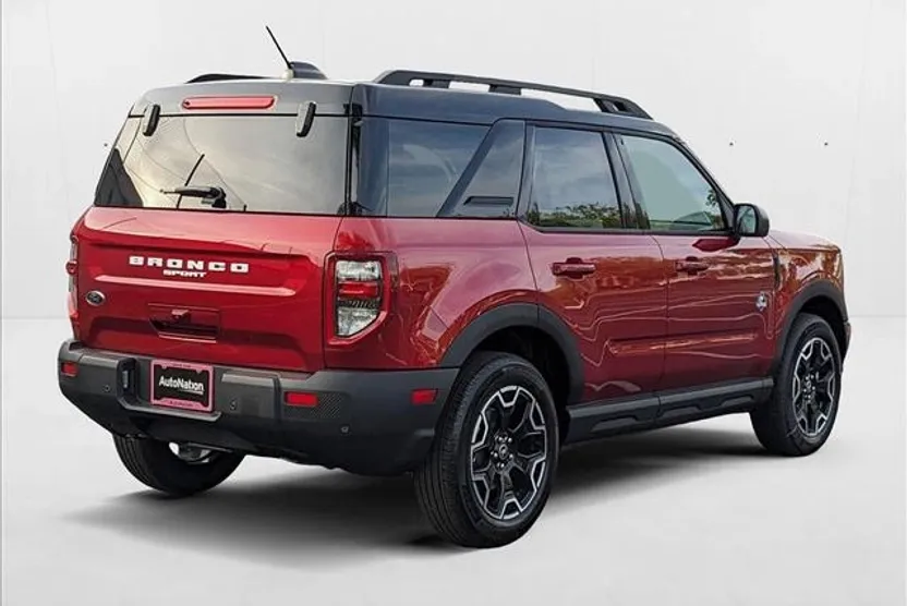 2025 Ford Bronco Sport Outer Banks photo 1