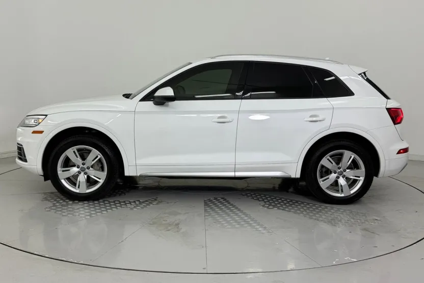 2018 Audi Q5 Premium photo 1