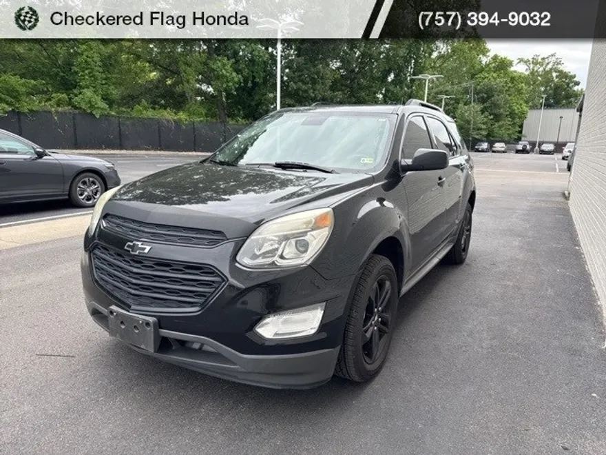 2017 Chevrolet Equinox LT photo 1
