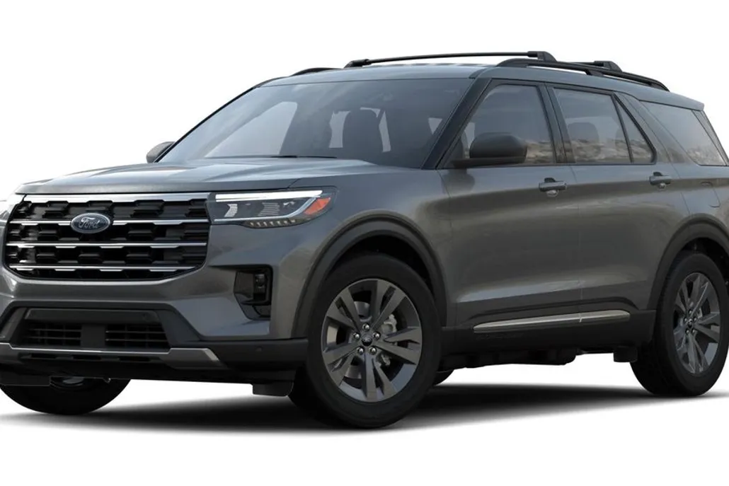 2025 Ford Explorer photo 1