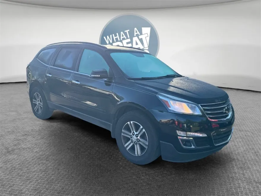 2016 Chevrolet Traverse 2LT photo 1