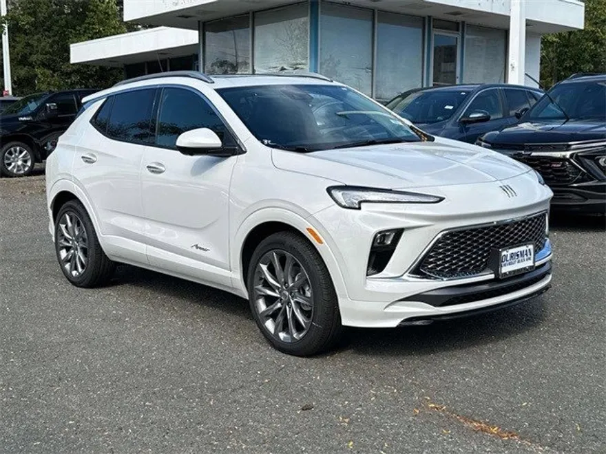 2026 Buick Encore GX Avenir photo 1