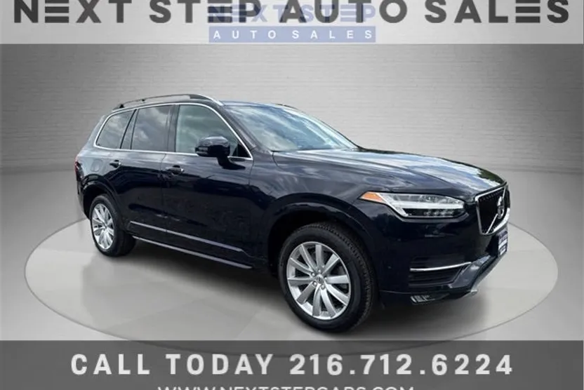 2017 Volvo XC90 Momentum photo 1