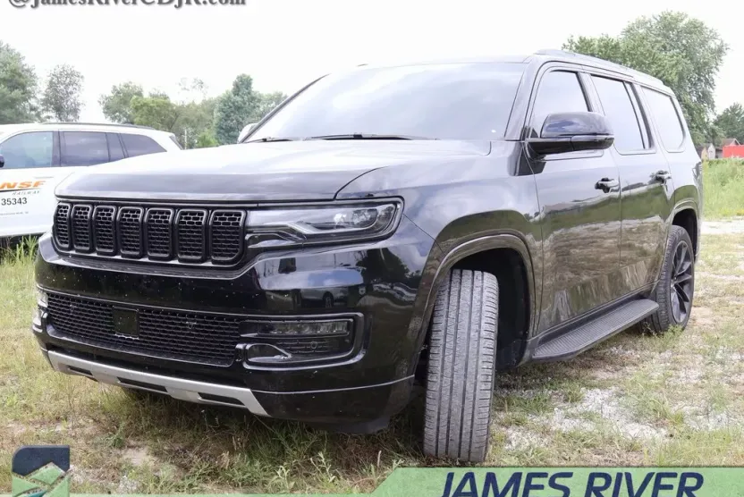 2023 Jeep Wagoneer Series II photo 1