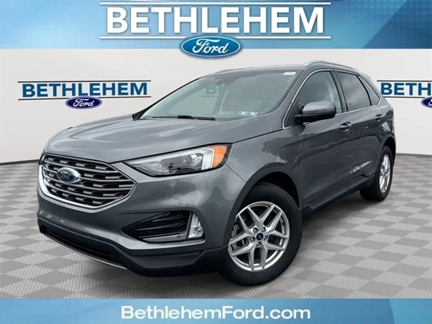 2022 Ford Edge SEL photo 1