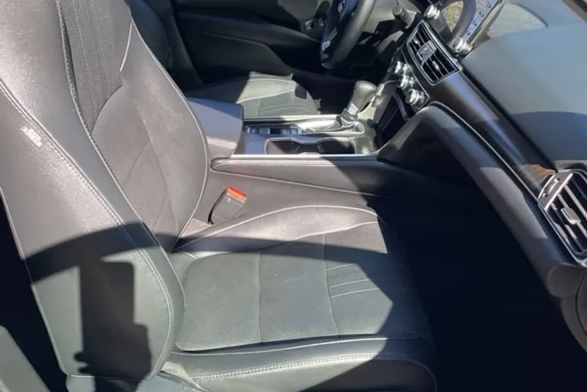 2021 Honda Accord EX-L photo 1
