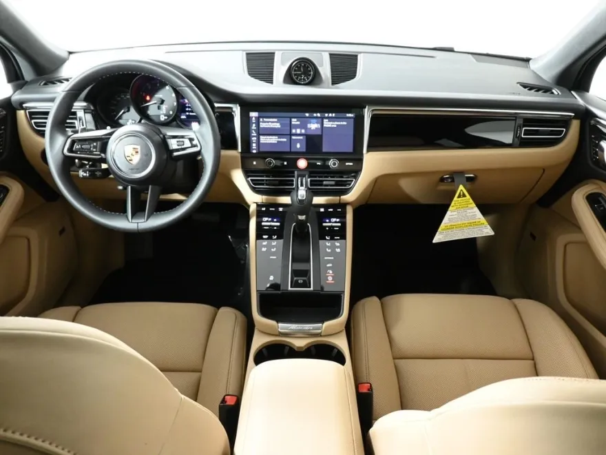 2024 Porsche Macan Base photo 15