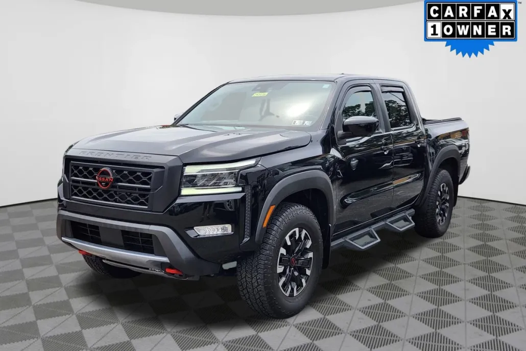 2023 Nissan Frontier PRO-4X photo 1