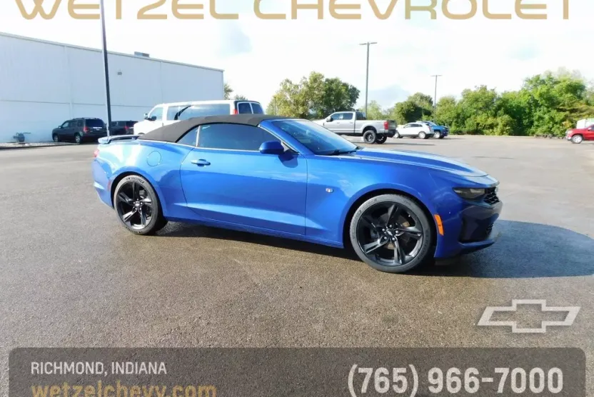 2019 Chevrolet Camaro 1LT photo 1