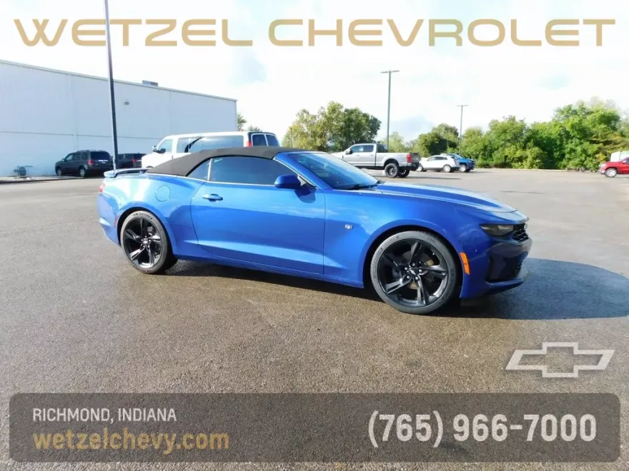2019 Chevrolet Camaro 1LT photo 1