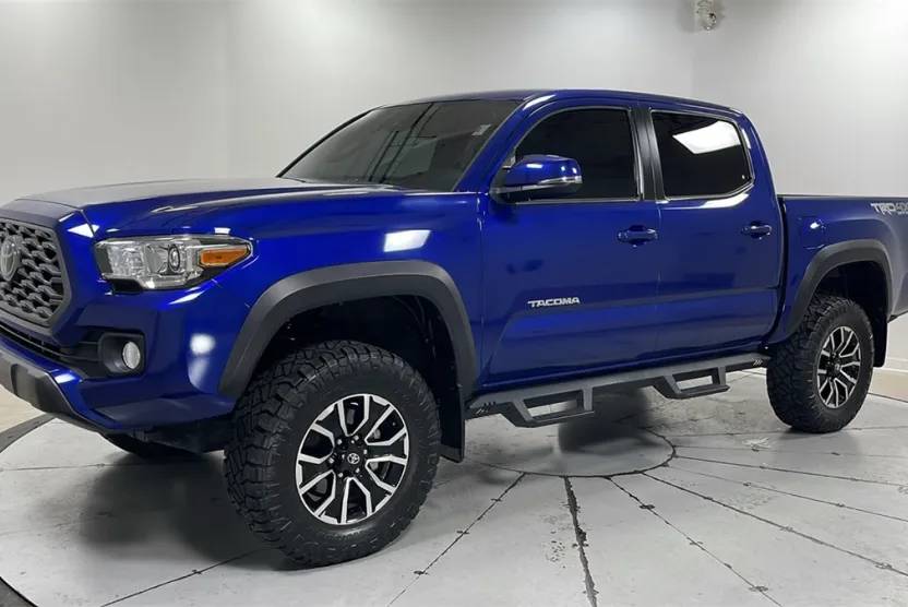 2022 Toyota Tacoma TRD Off-Road photo 1