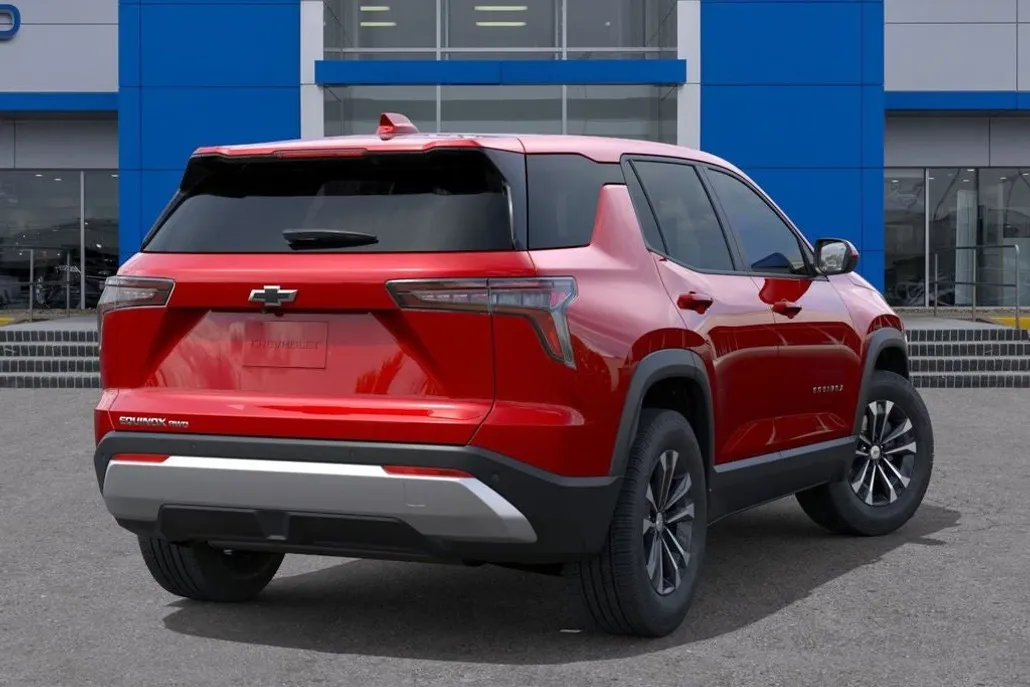 2026 Chevrolet Equinox LT photo 1