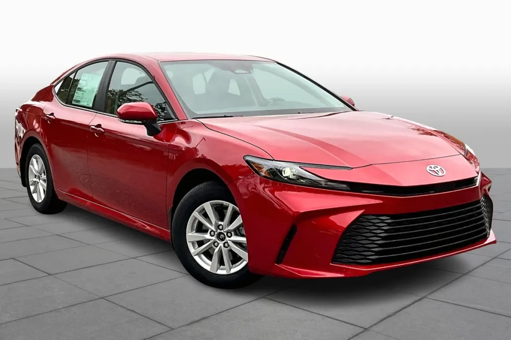 2026 Toyota Camry LE photo 1