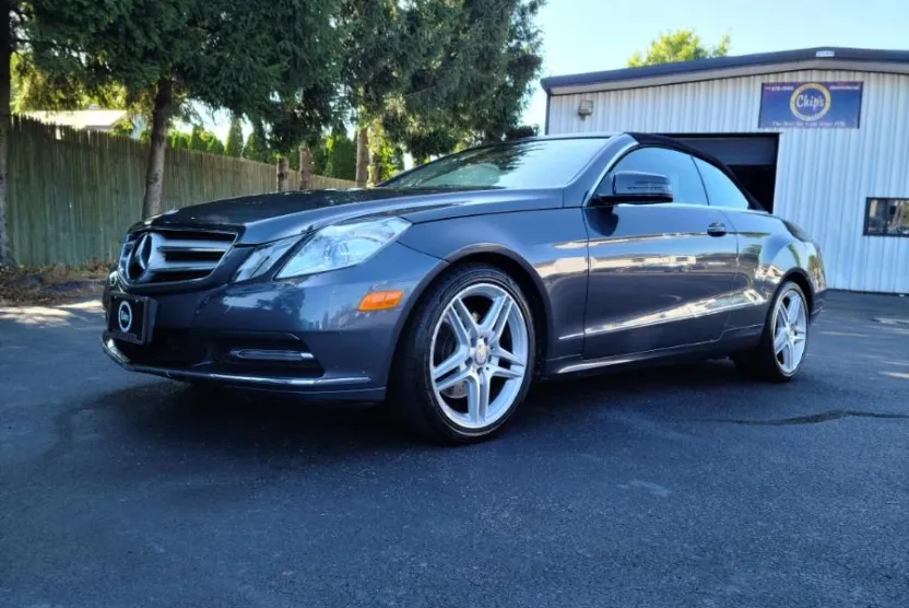 2013 Mercedes Benz E Cabriolet photo 1