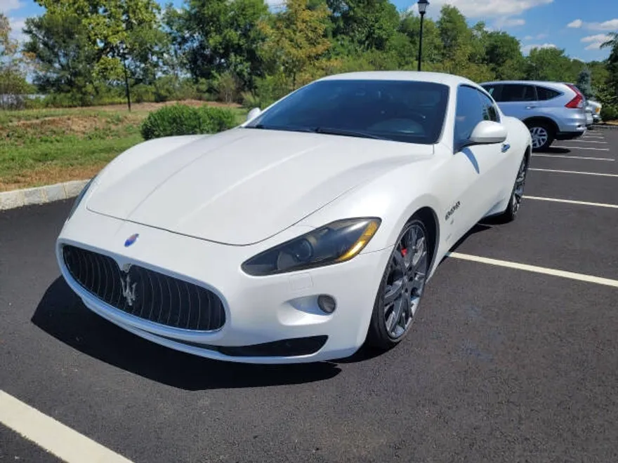 2009 Maserati Granturismo Base photo 1