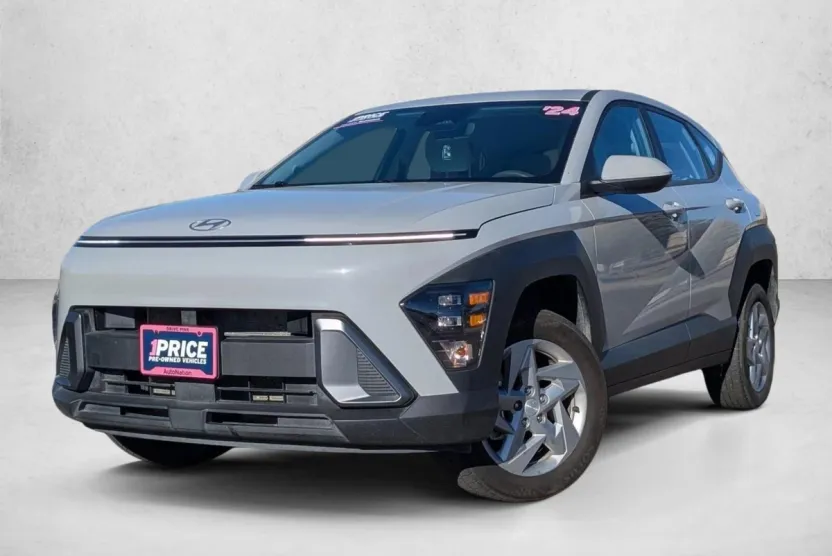 2024 Hyundai Kona SE photo 1